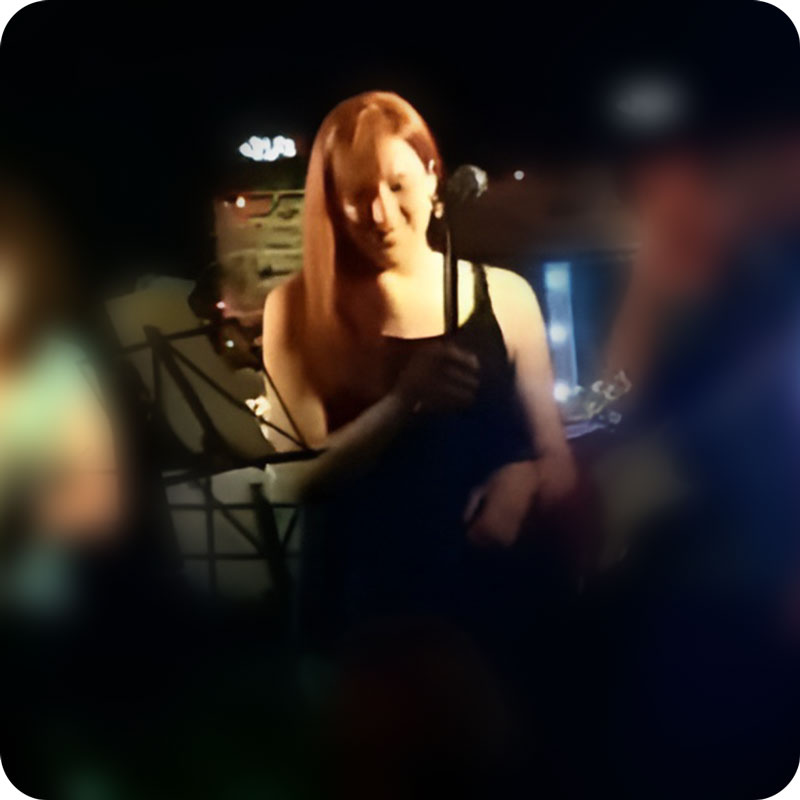foto mariana vaquero profesora de canto